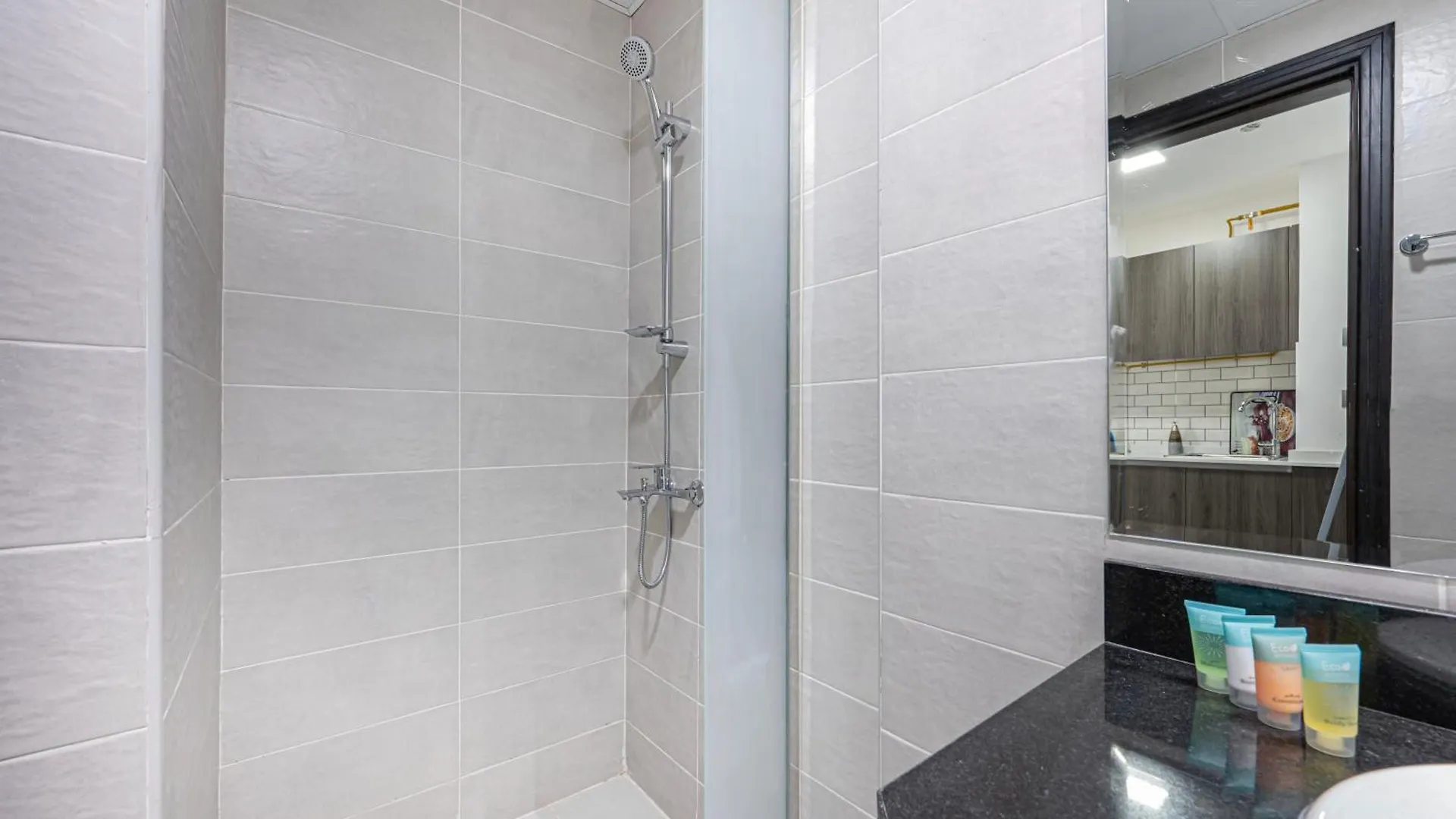 Appartement Modern Studio Close To Dubai Silicon Oasis