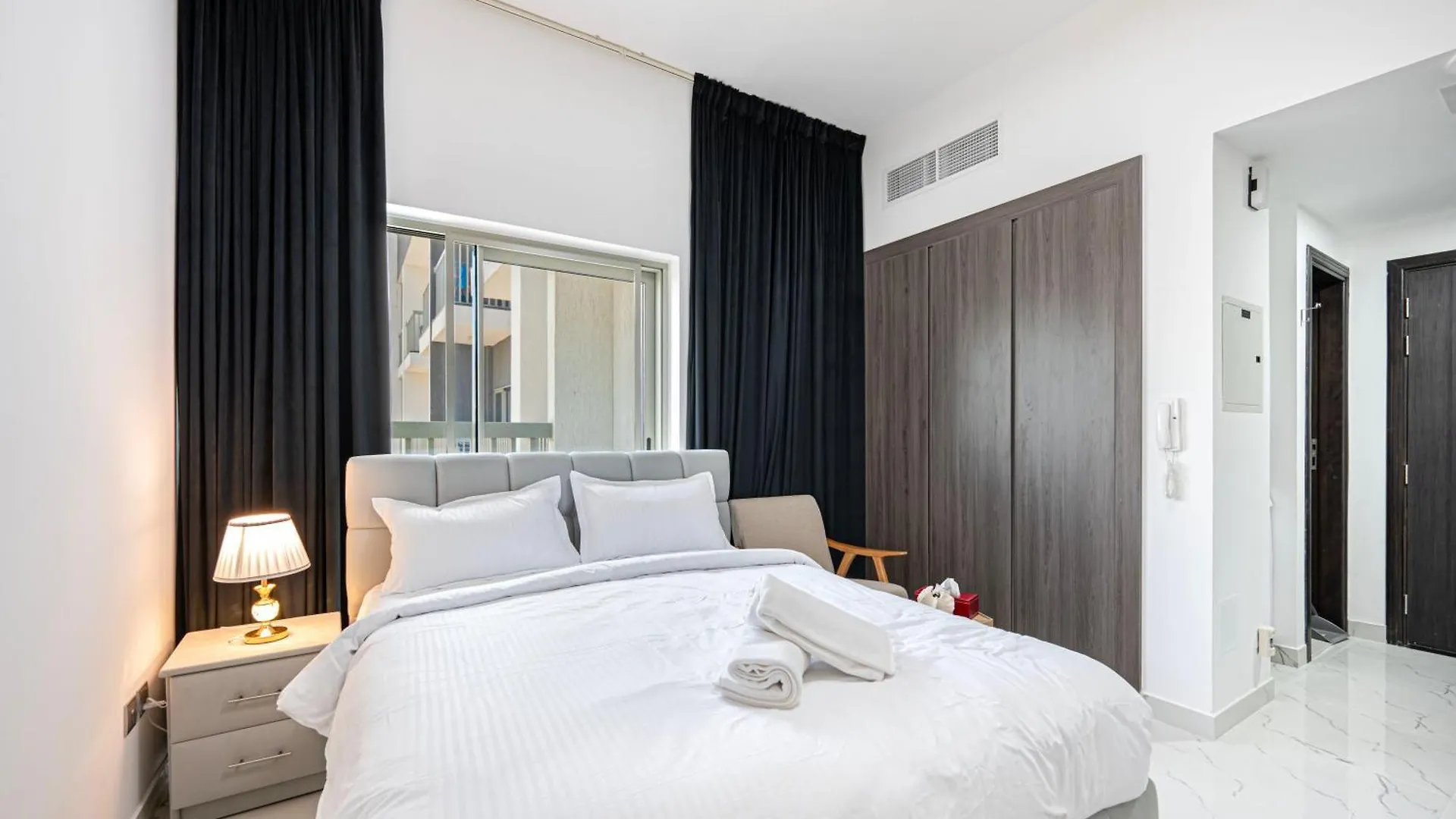 Modern Studio Close To Dubai Silicon Oasis